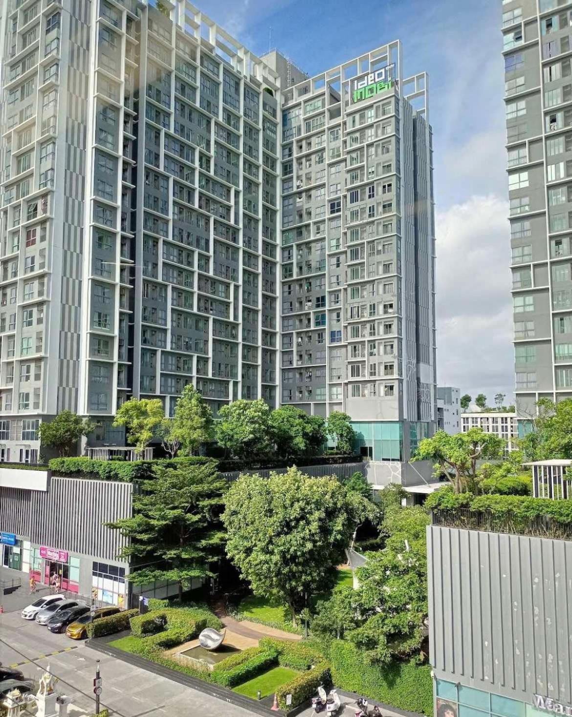 Ideo Mobi Condo Bangkok Exterior photo